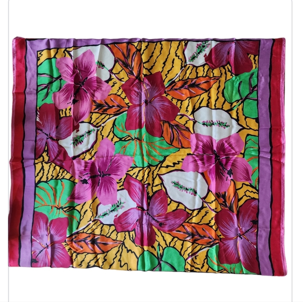 Preowned Adrienne Vittadini Scarf